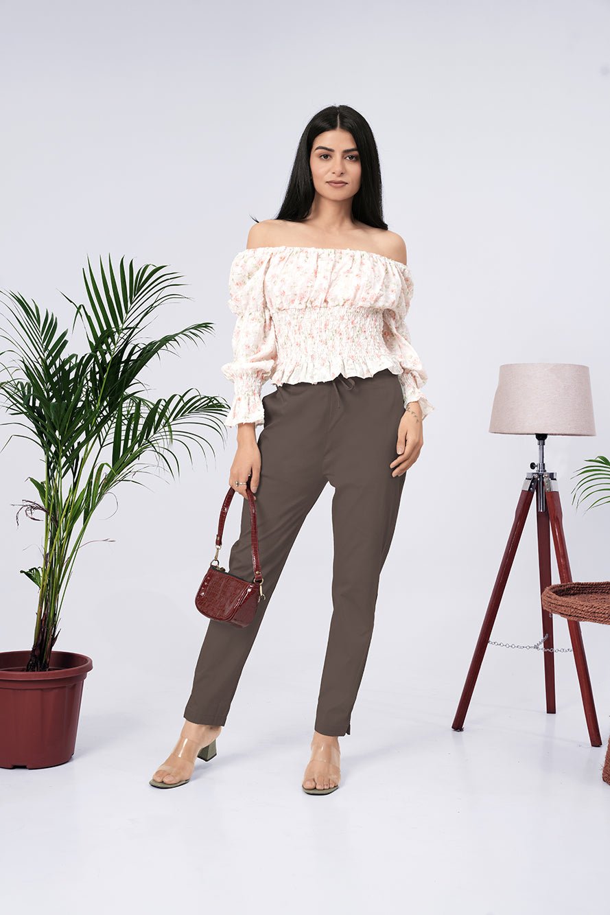 Larqi Women Slim Fit Low Rise Trousers