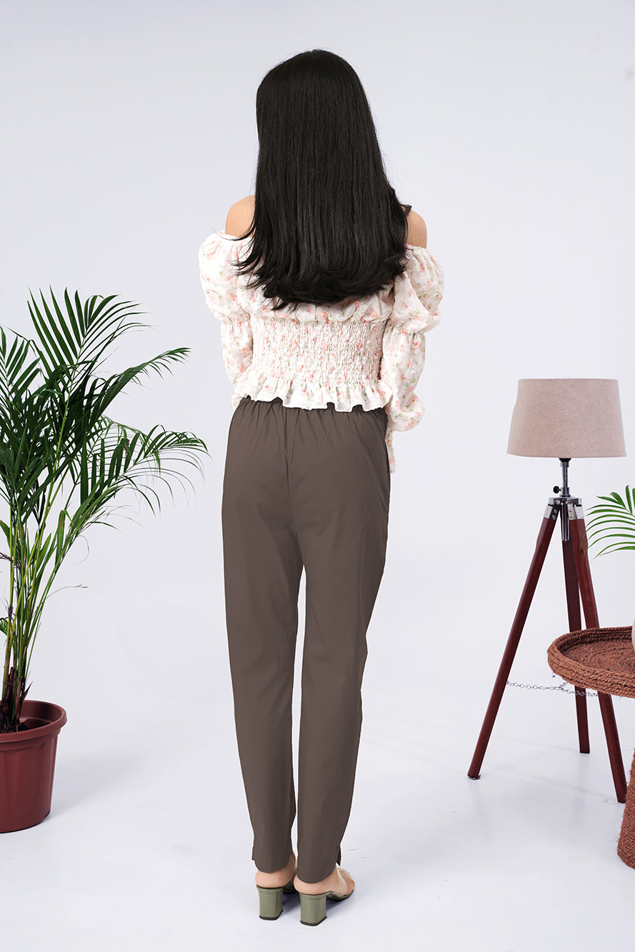Larqi Women Slim Fit Low Rise Trousers