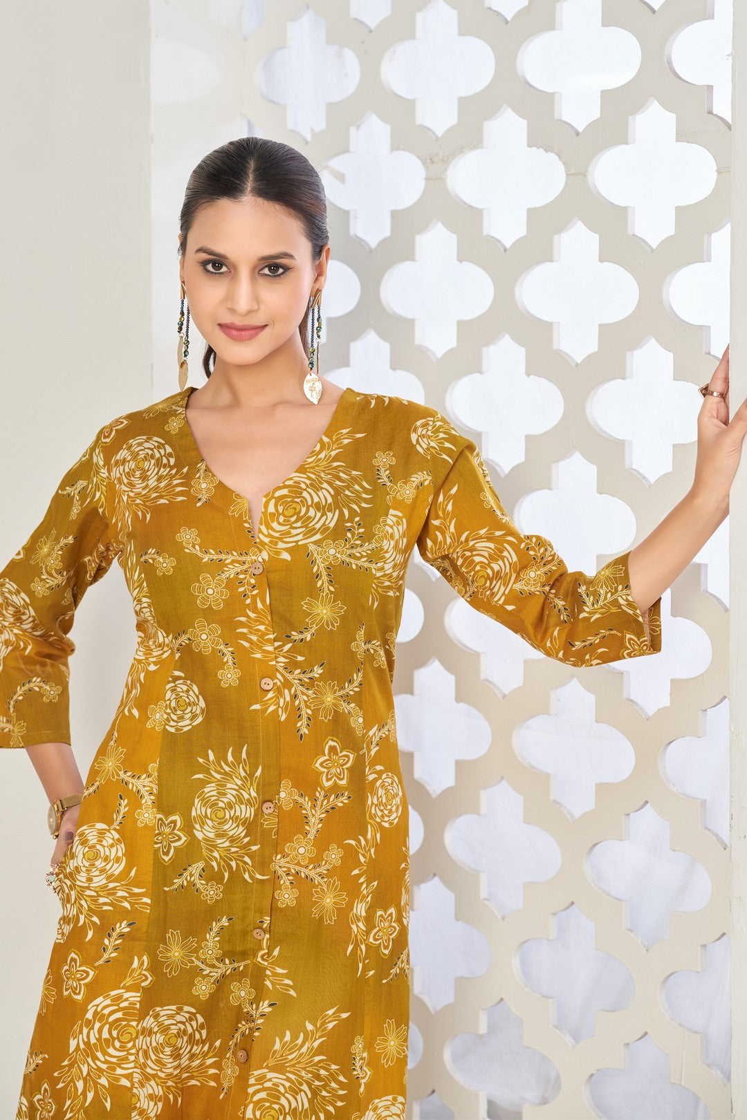Larqi Women Pure Cotton Yellow Co Ords