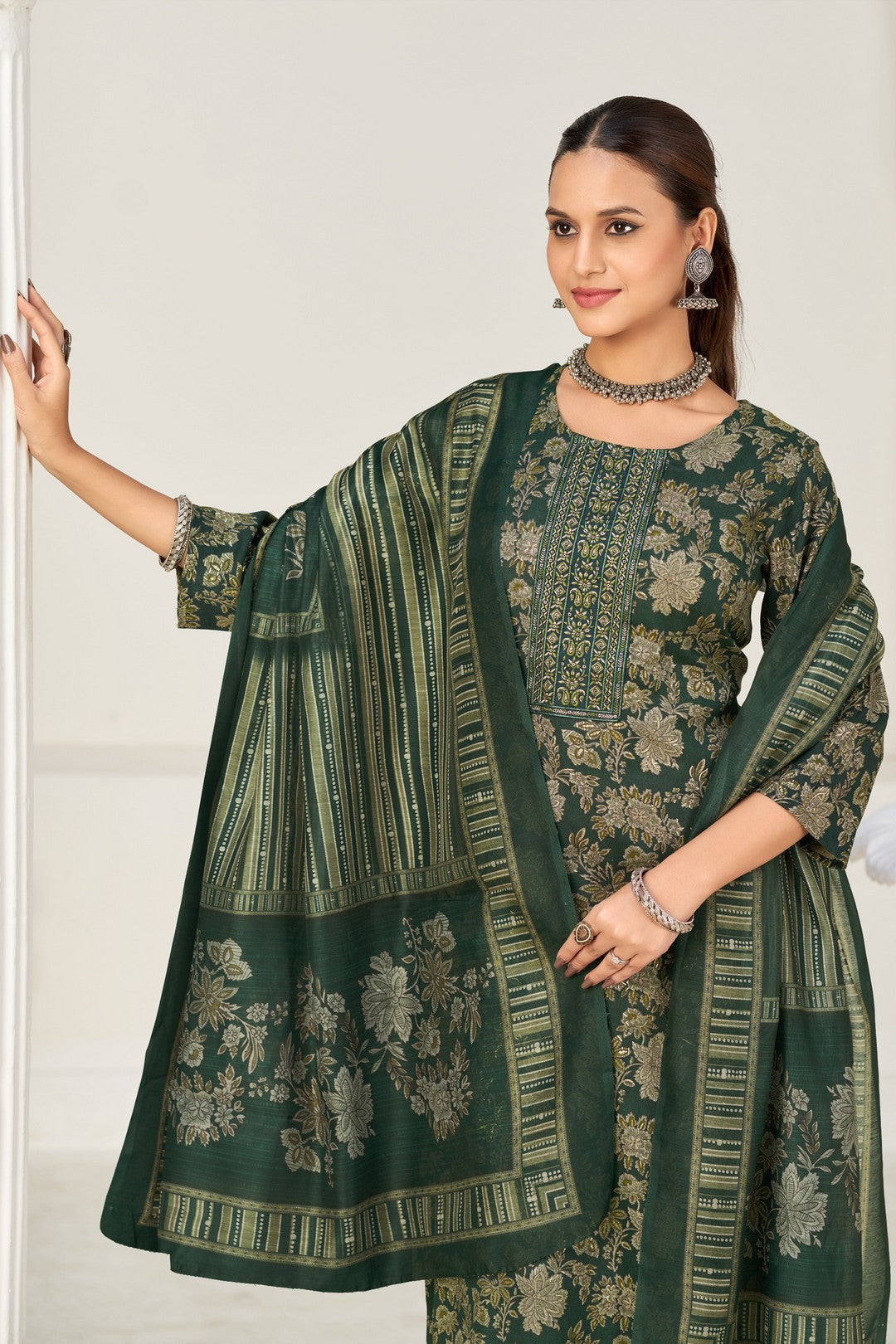 Larqi Women Viscose Rayon Green 3 Pcs Set
