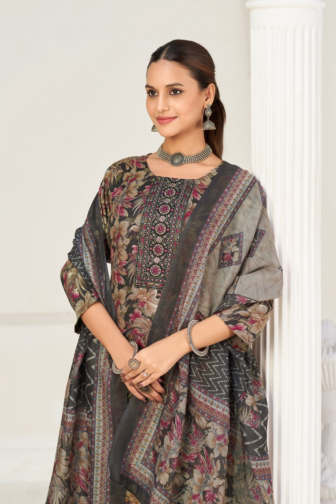 Larqi Women Viscose Rayon Grey 3 Pcs Set