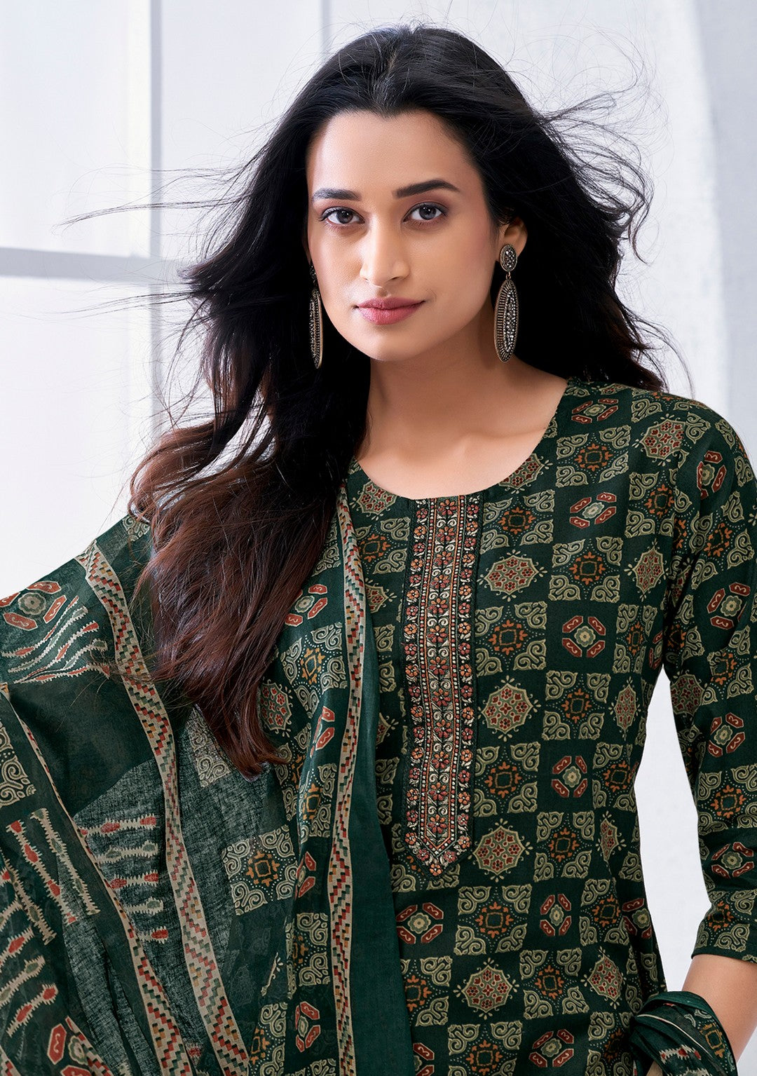Larqi Women Pure Cotton Green 3 Pcs Set