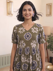 Larqi Women Cotton Floral Grey Dress