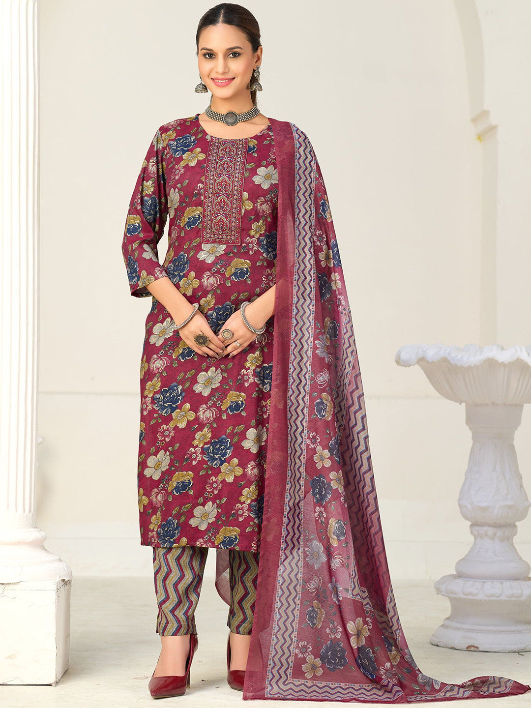 Larqi Women Viscose Rayon Maroon 3 Pcs Set